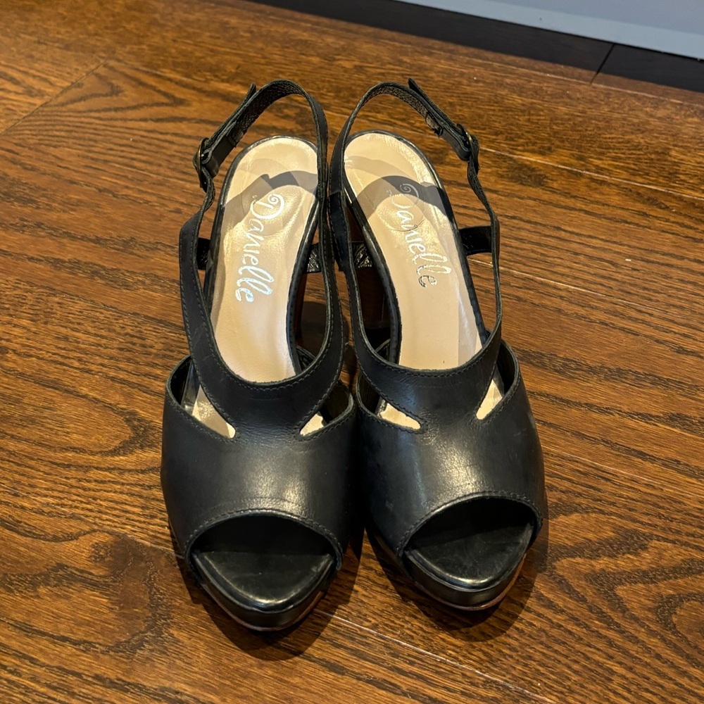 Leather heel